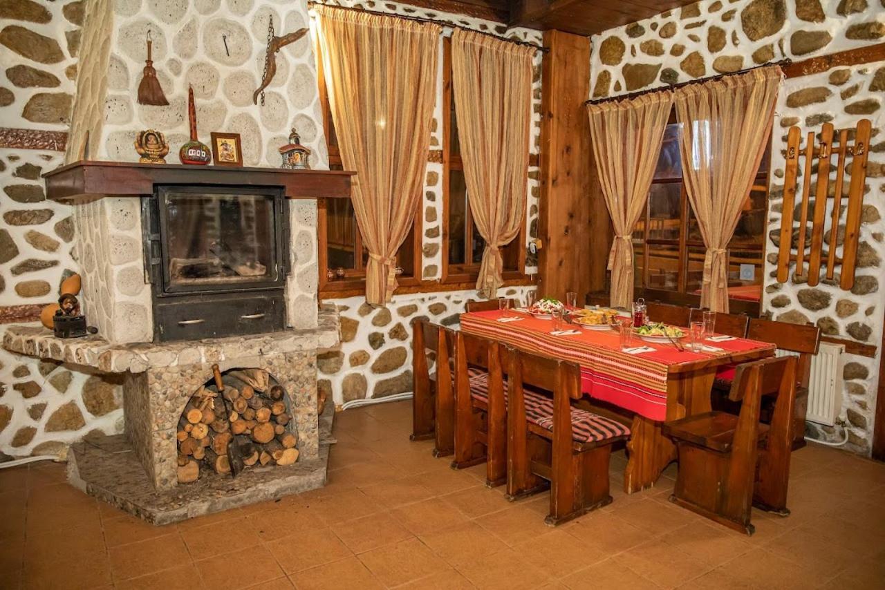Стария Чинар Мелник Hotell Exteriör bild